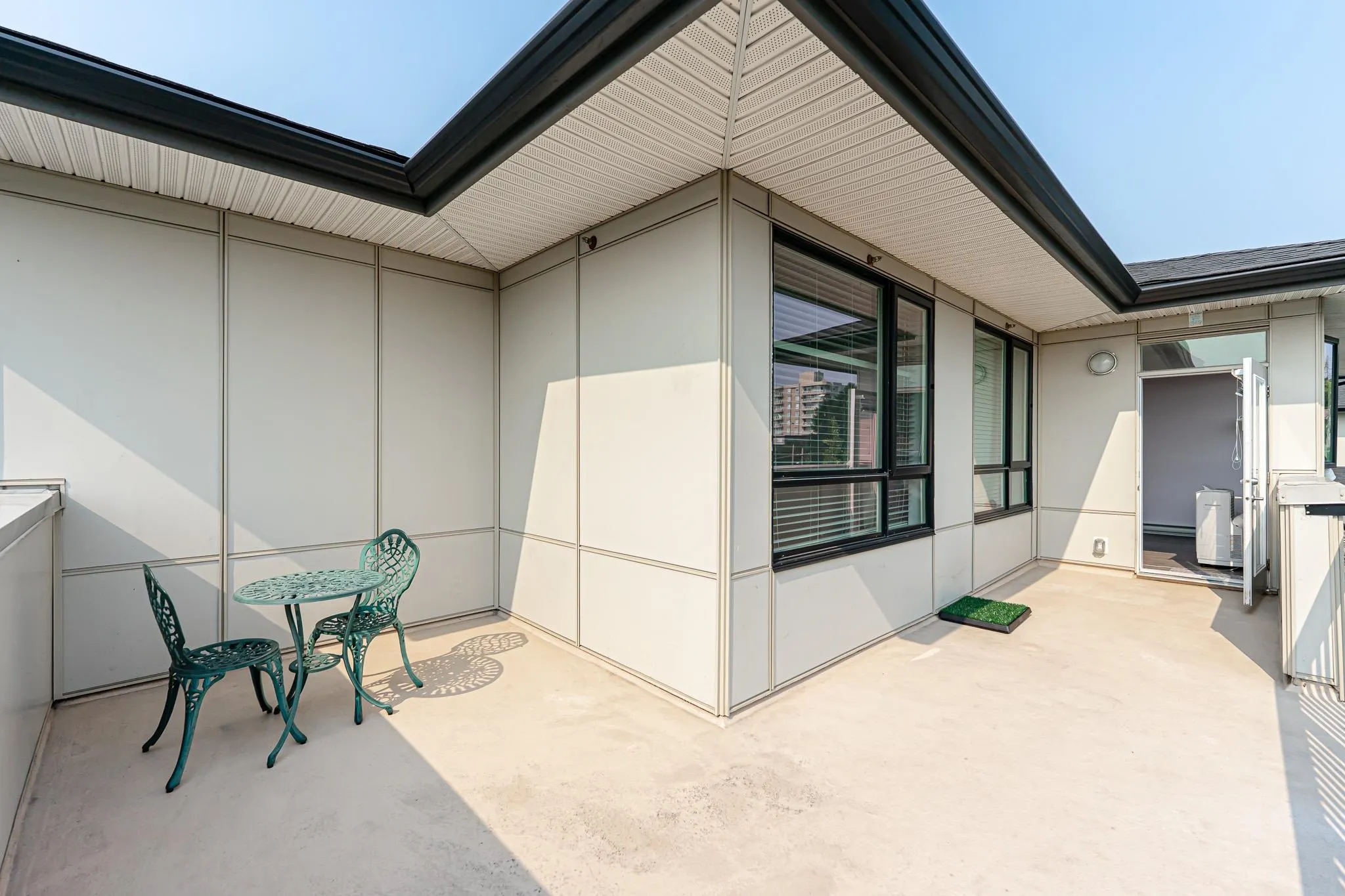 PH-03 1306 Fifth Avenue