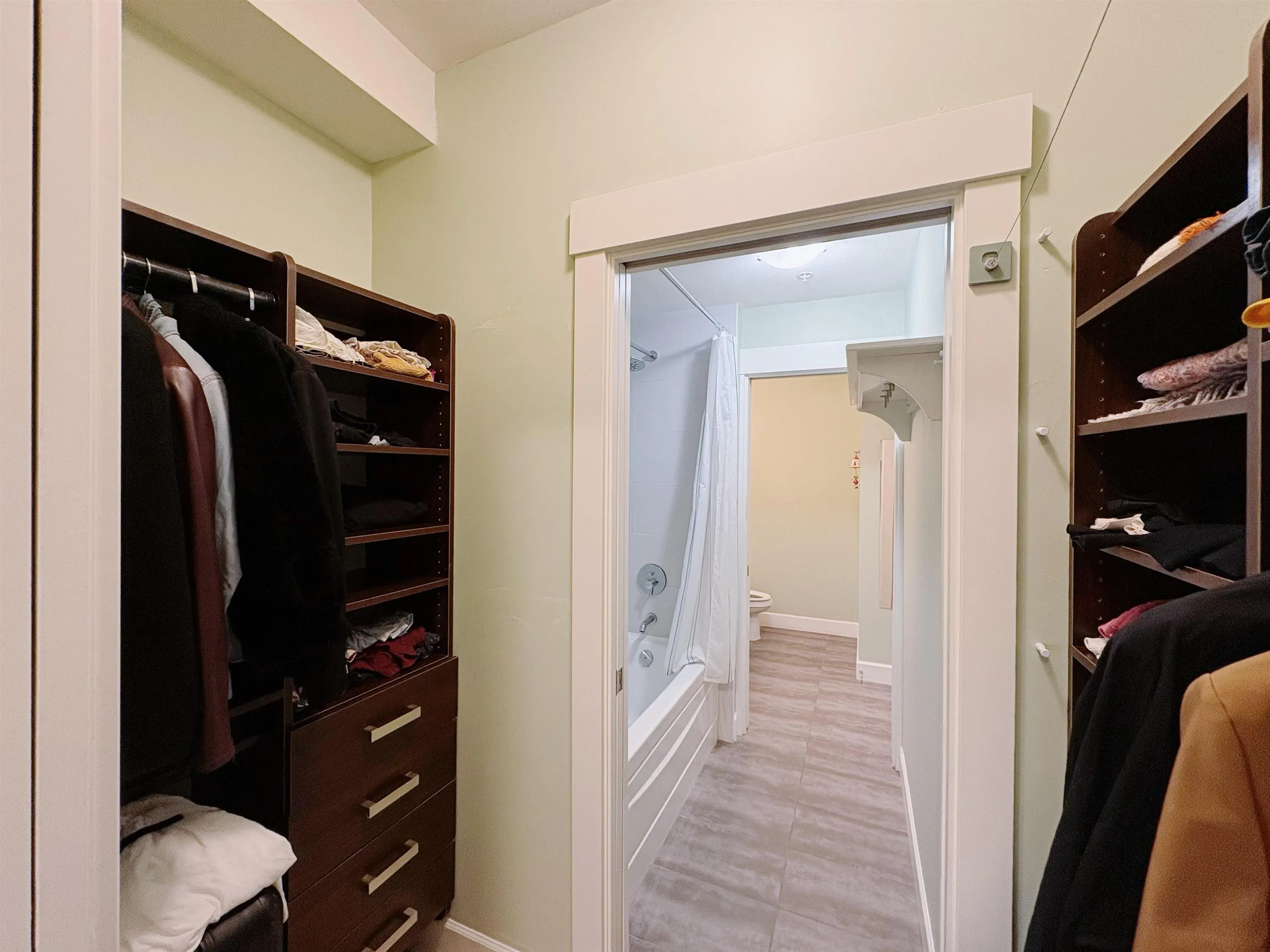 304 6611 Eckersley Road