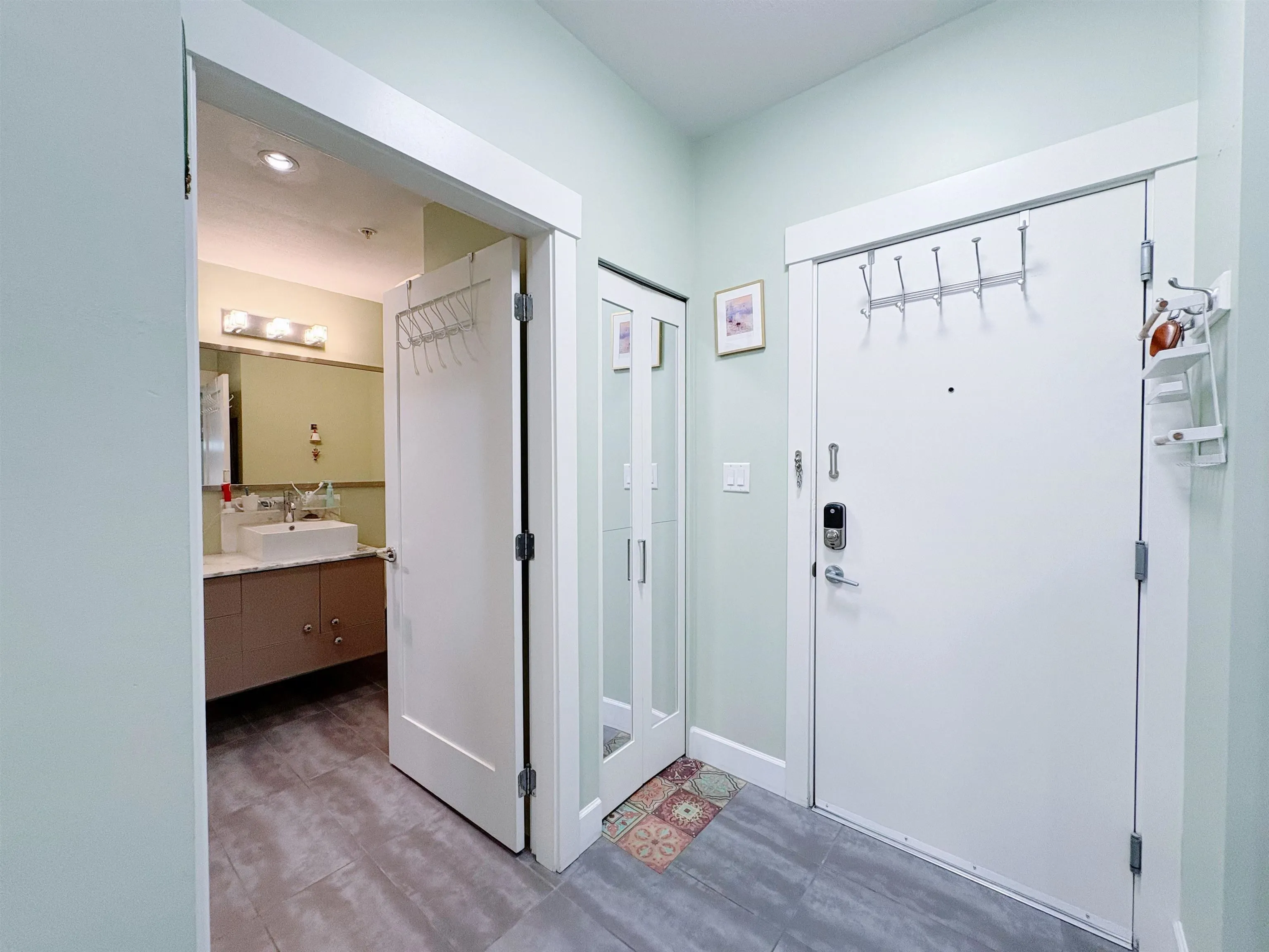 304 6611 Eckersley Road