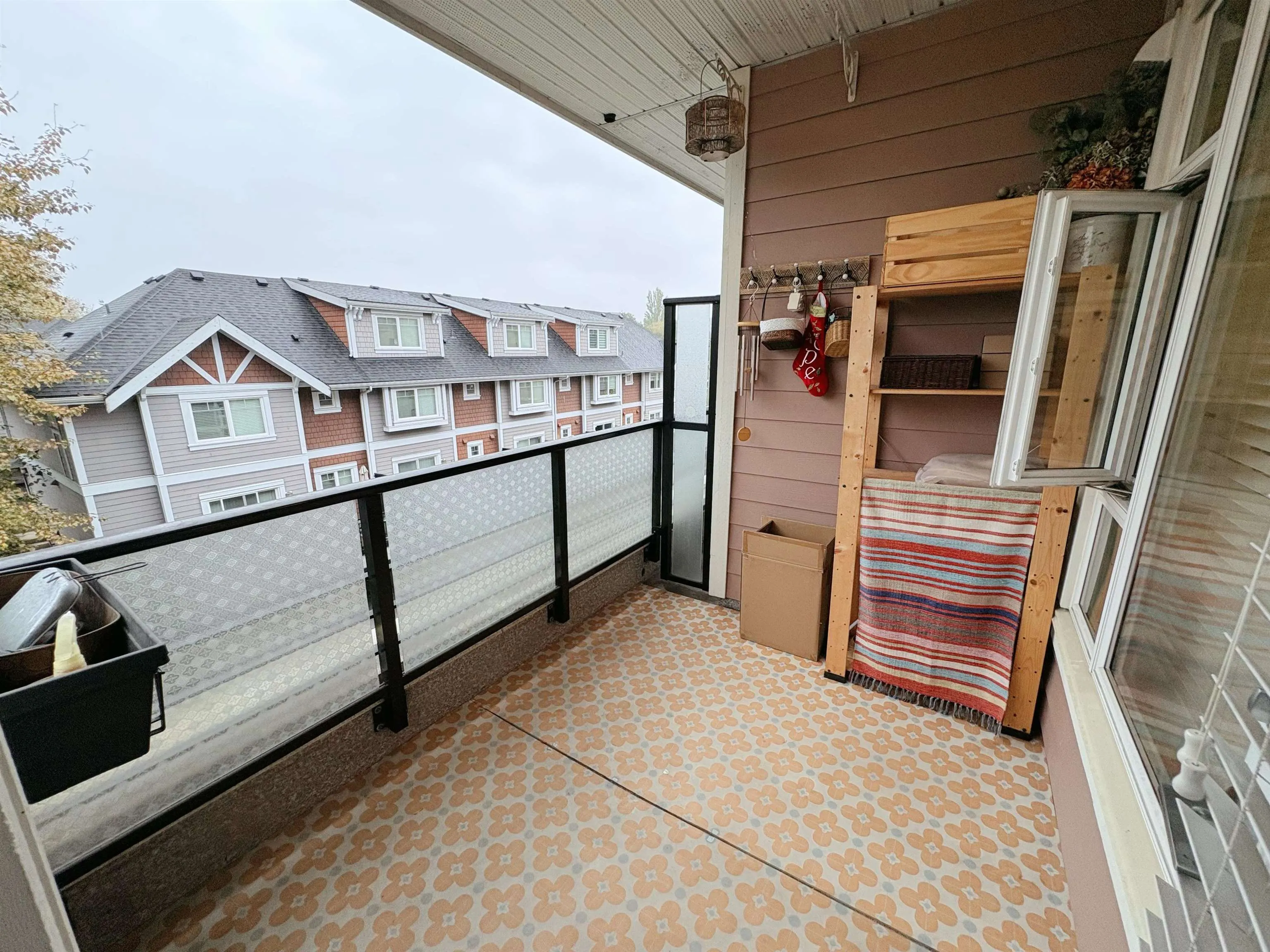 304 6611 Eckersley Road