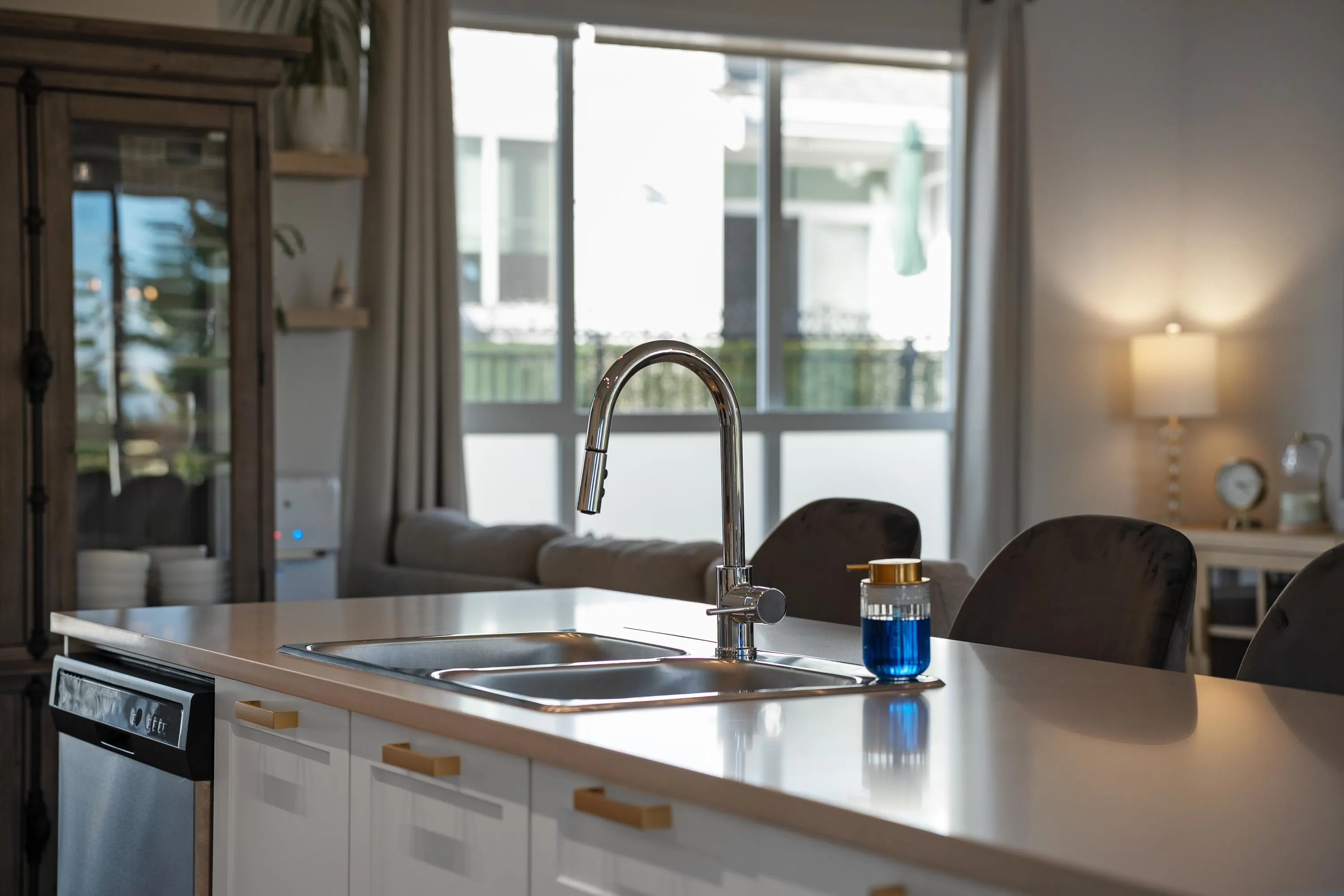 43 8335 Nelson Street