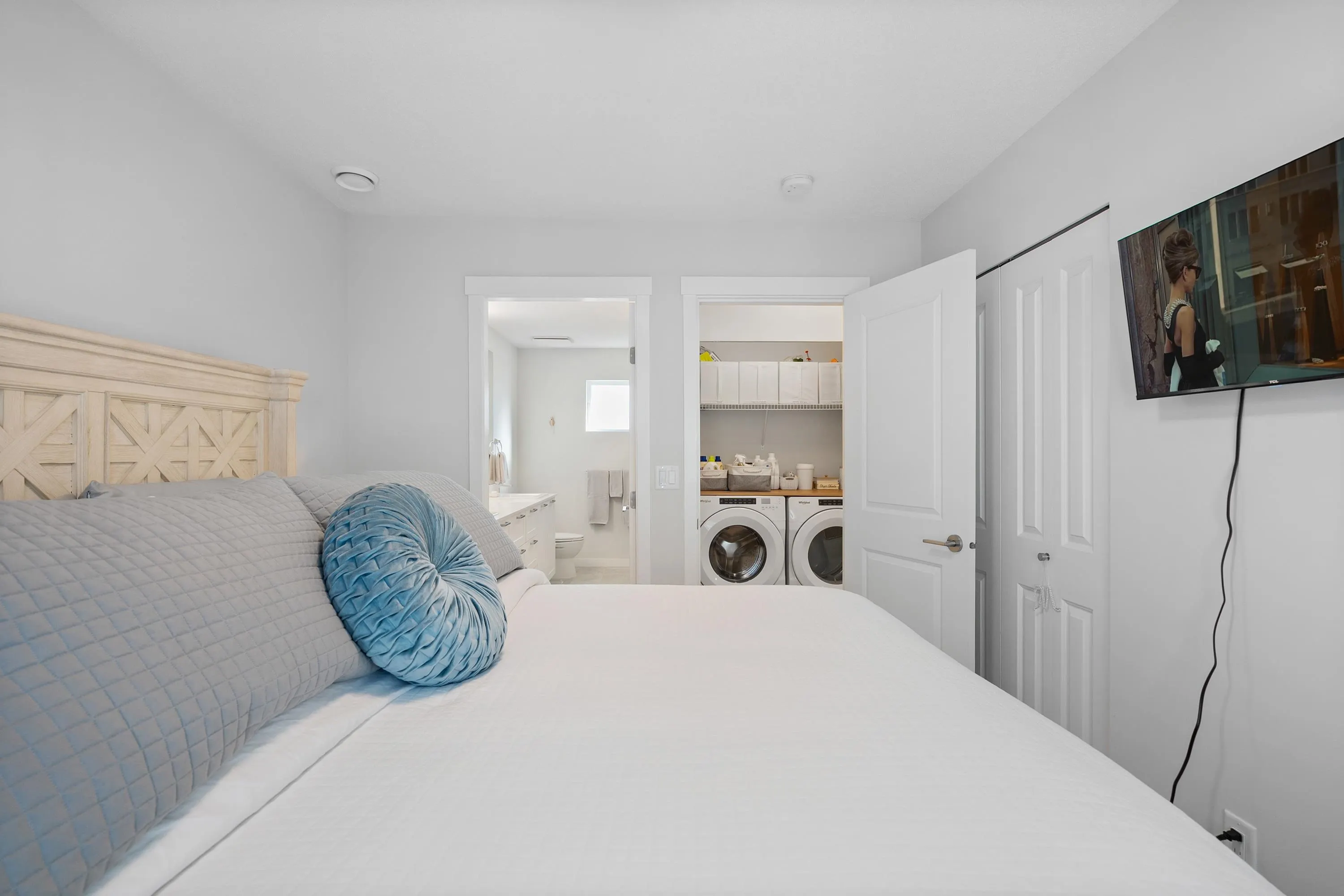 43 8335 Nelson Street