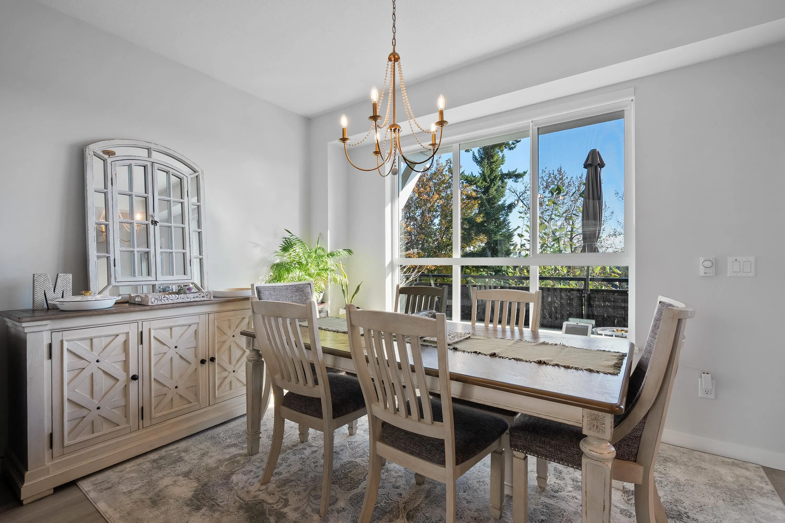 43 8335 Nelson Street