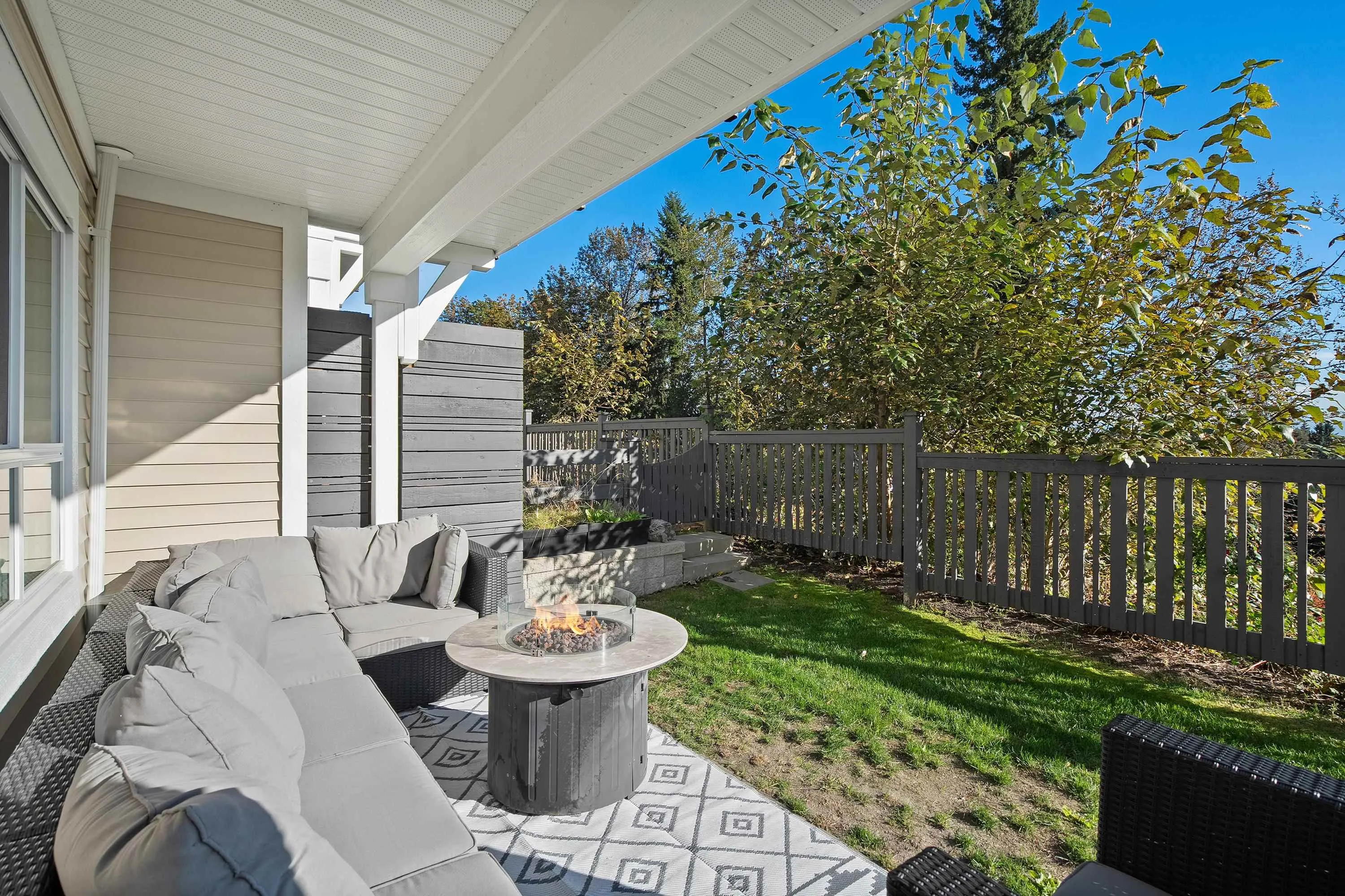 43 8335 Nelson Street