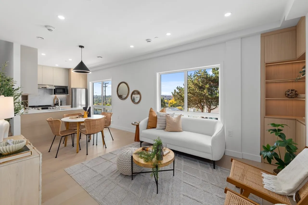 1 3800 Pender Street