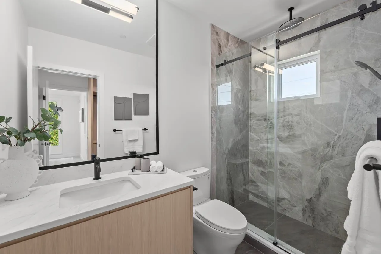 2 3800 Pender Street