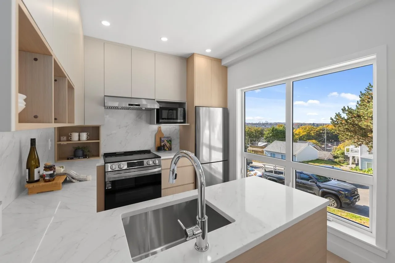 2 3800 Pender Street