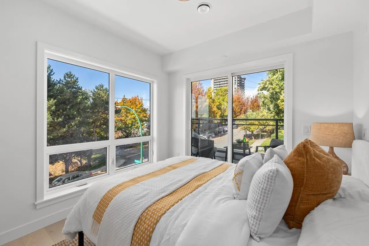 2 3800 Pender Street