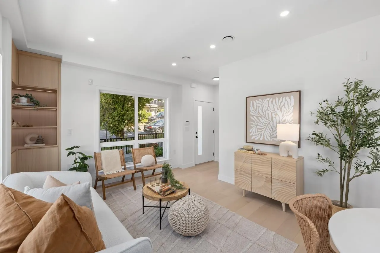 2 3800 Pender Street