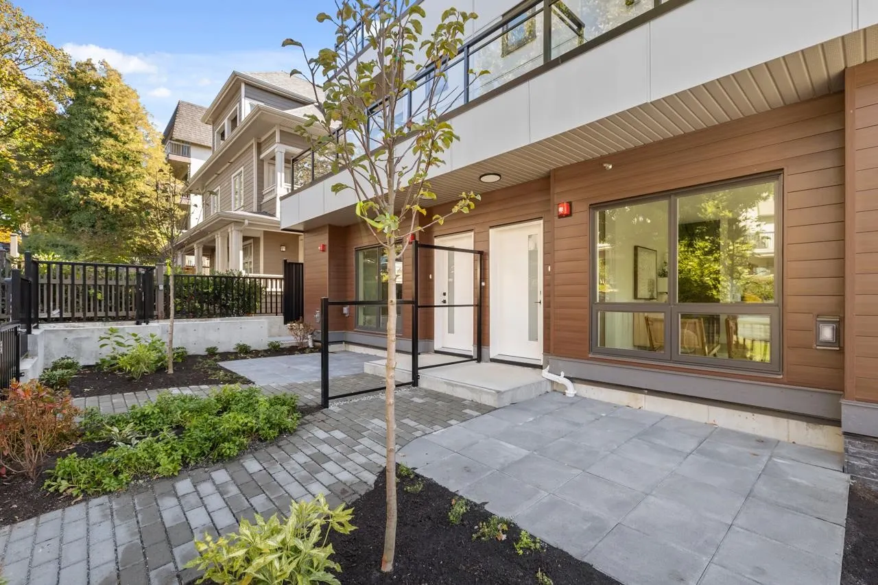 2 3800 Pender Street