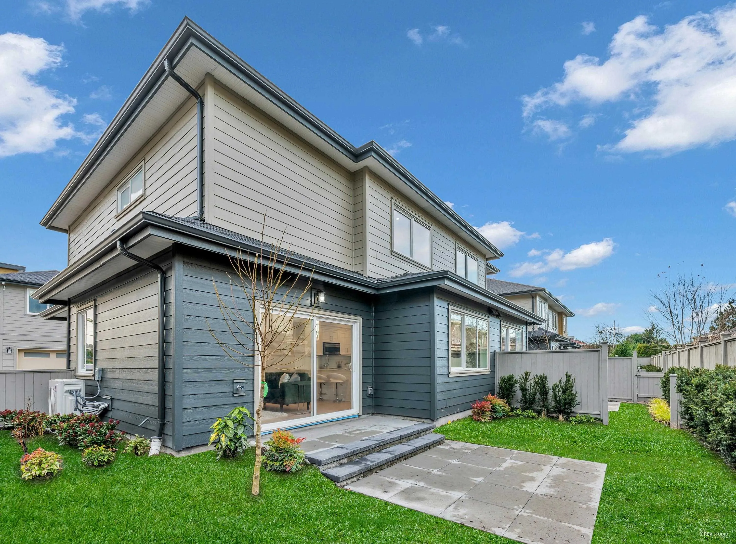 110 8233 Williams Road
