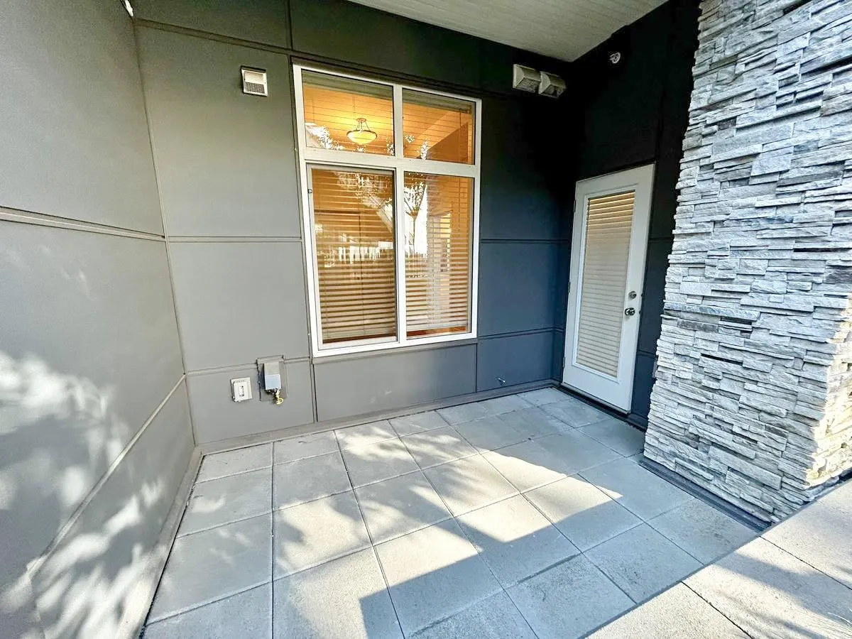 110 11077 Ravine Road