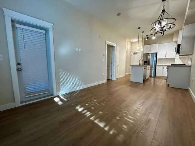 110 11077 Ravine Road