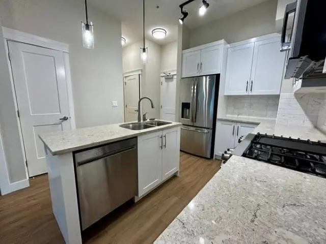 110 11077 Ravine Road