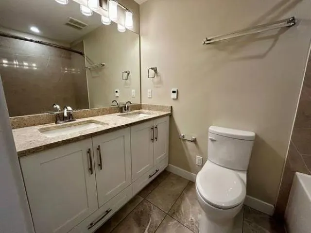110 11077 Ravine Road