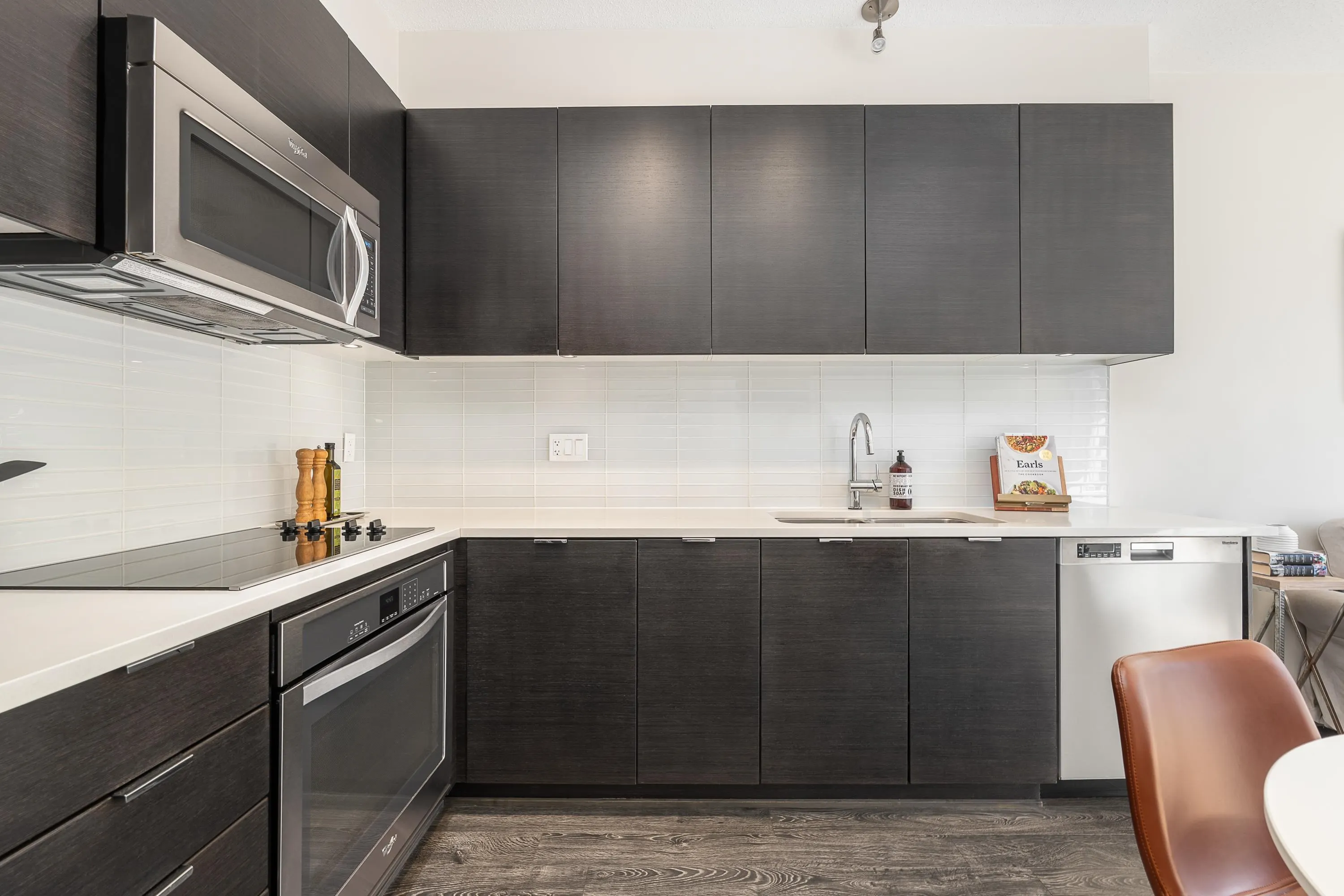 517 2665 Mountain Highway