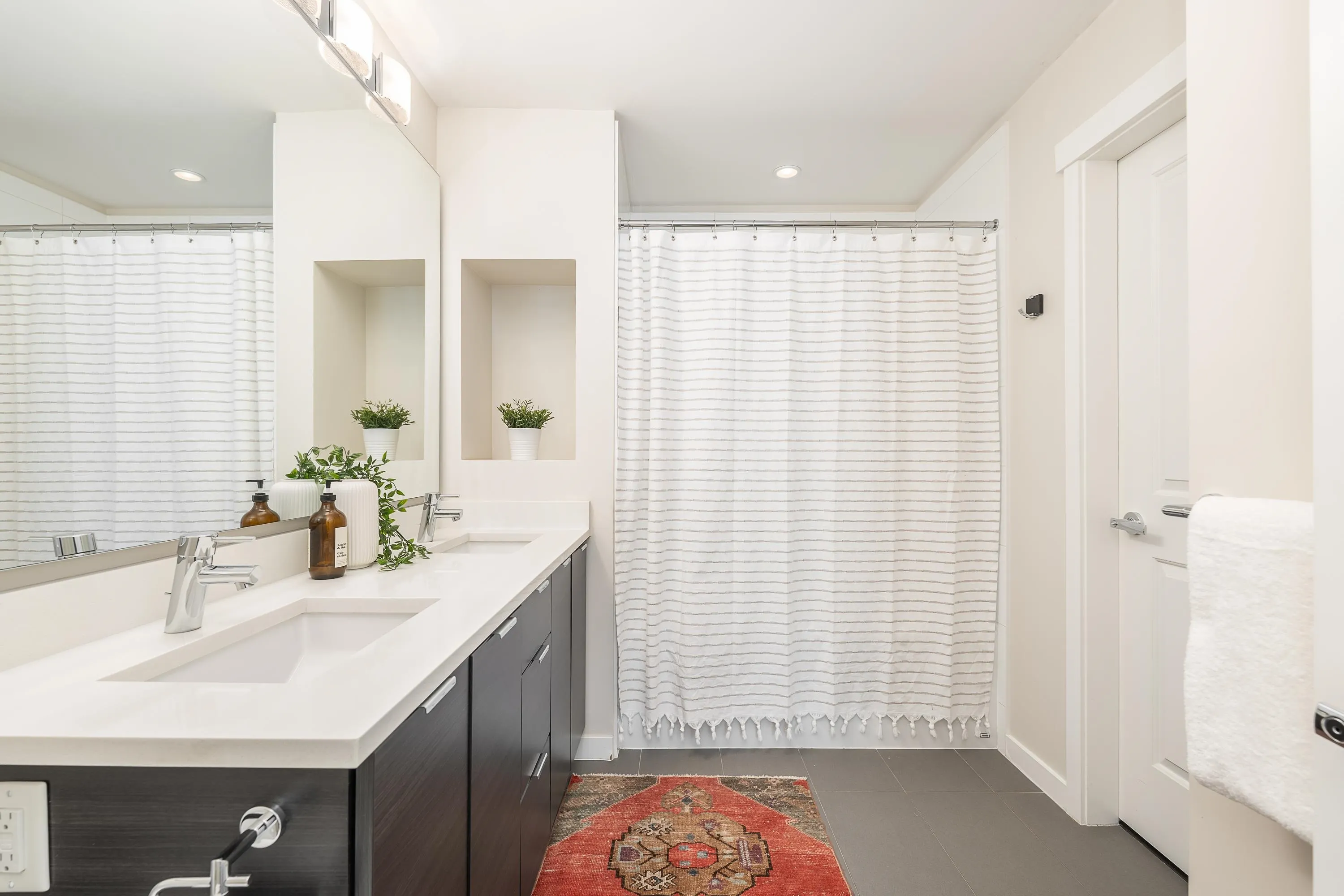 517 2665 Mountain Highway