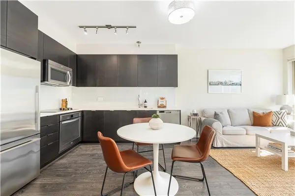 517 2665 Mountain Highway