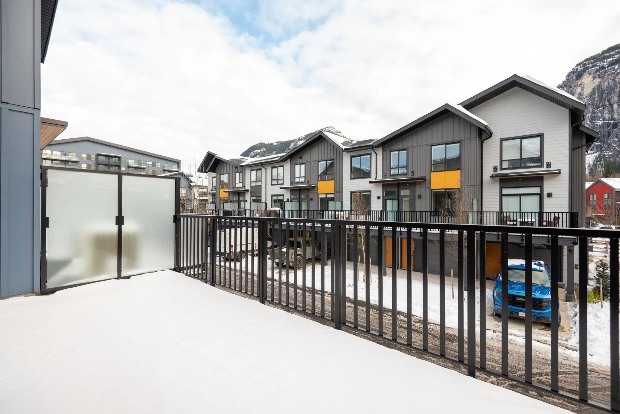 38073 Helm Way