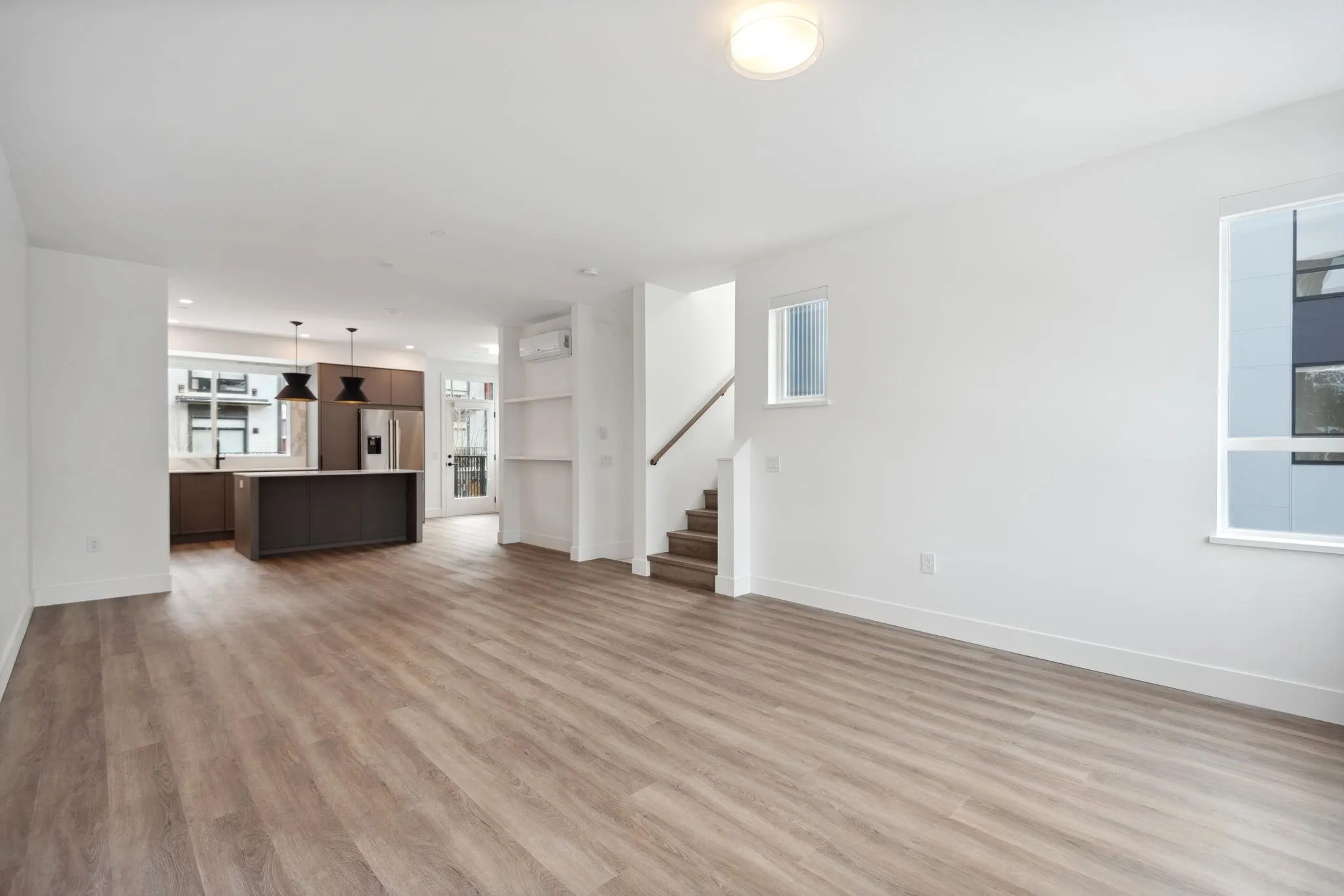 38073 Helm Way