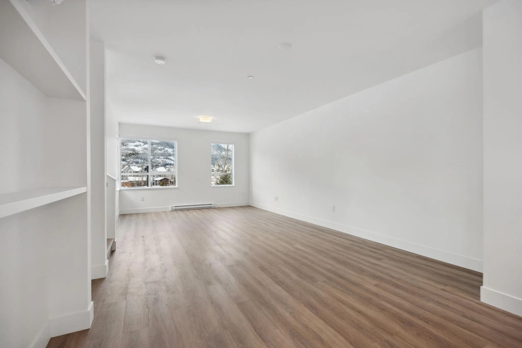 38073 Helm Way