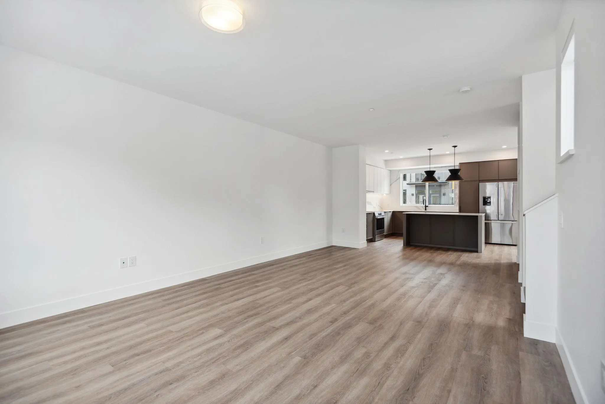 38073 Helm Way