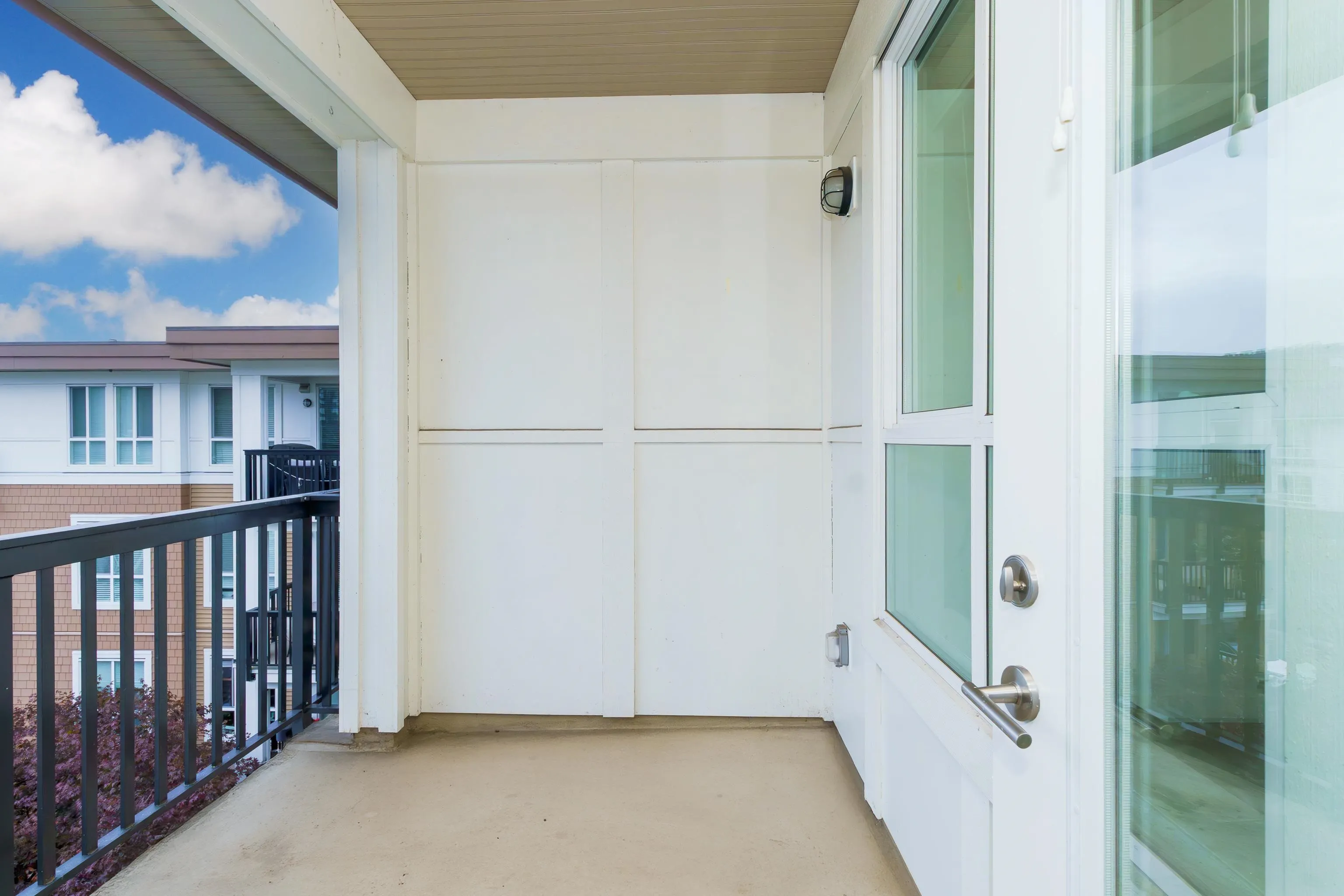 403 611 Regan Avenue