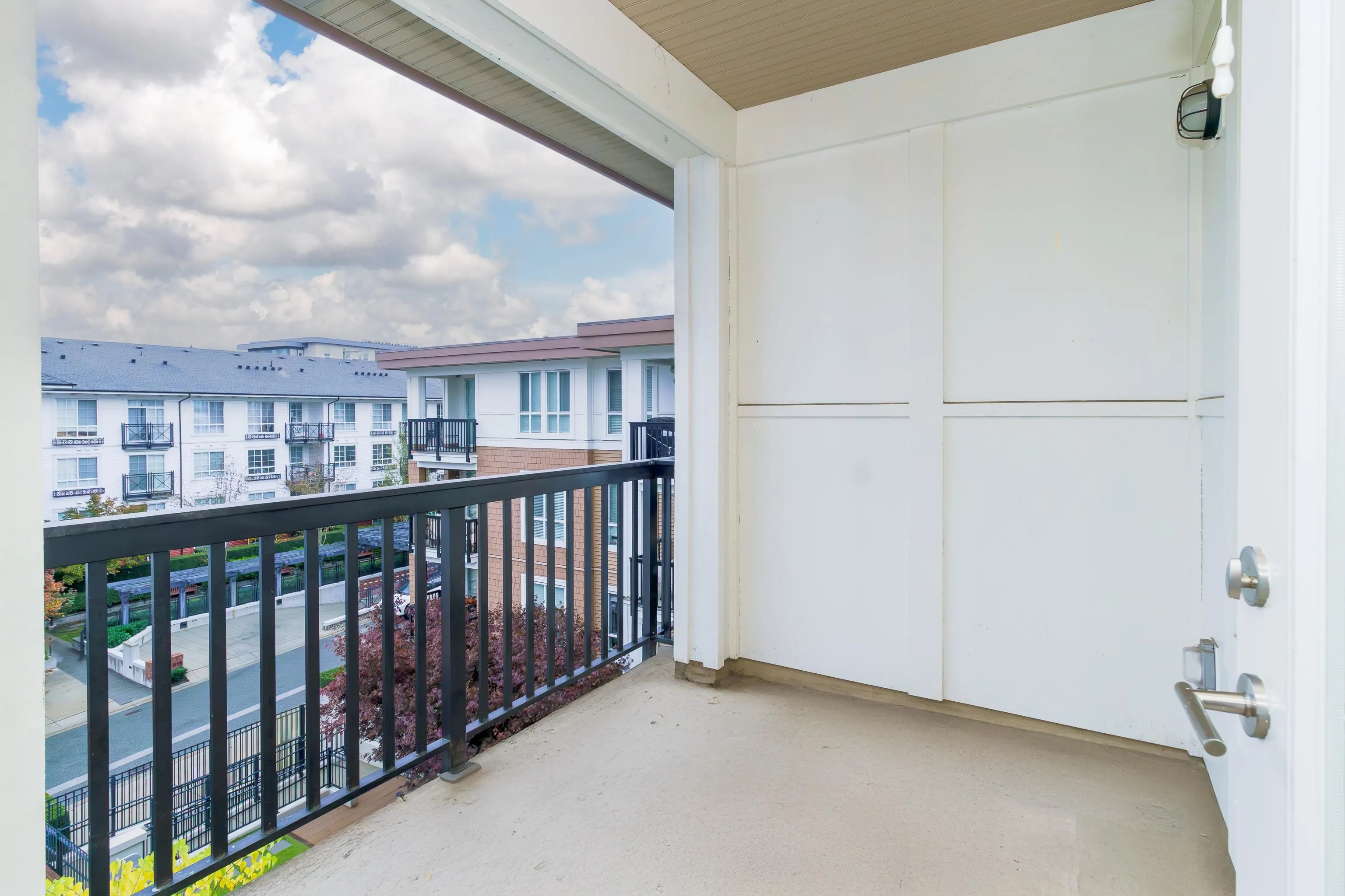 403 611 Regan Avenue