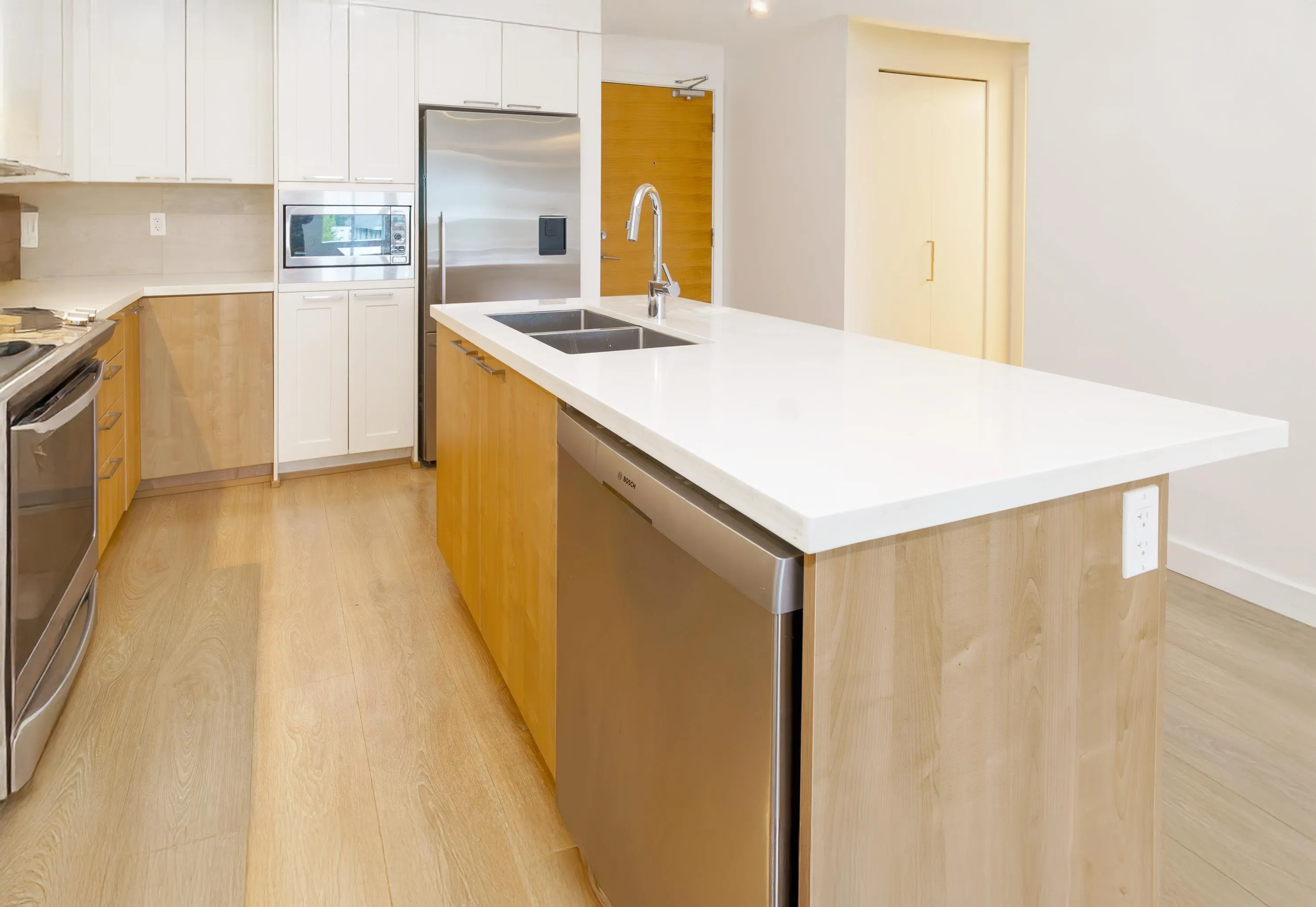 403 611 Regan Avenue