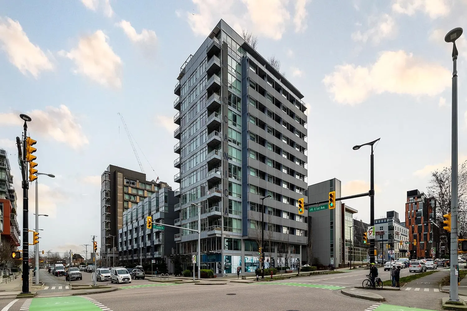 518 108 E 1st Avenue