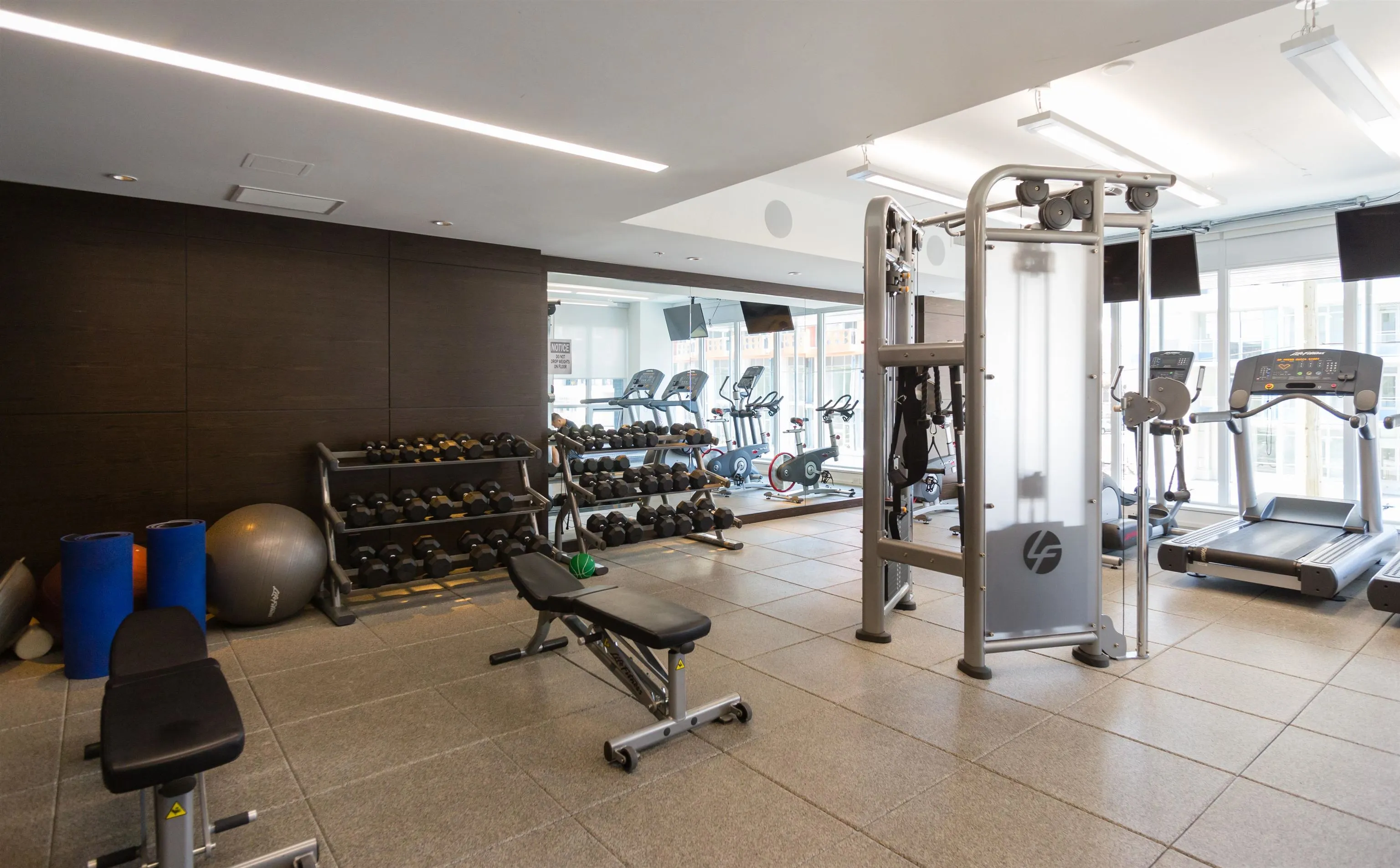 518 108 E 1st Avenue