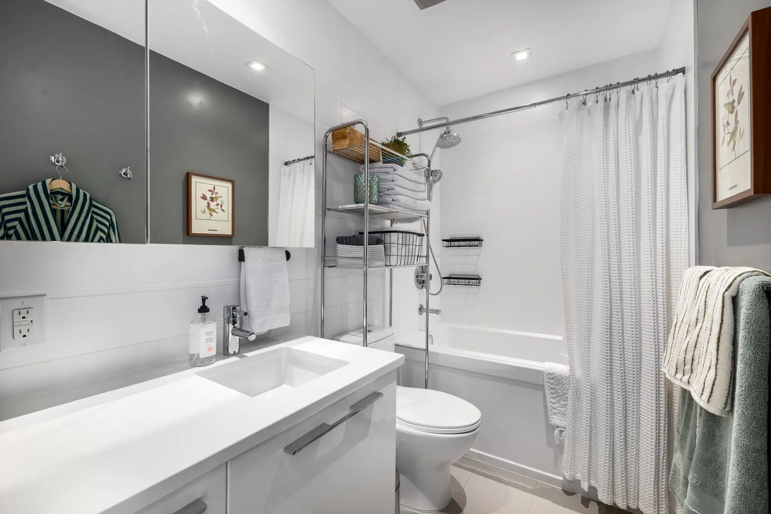 518 108 E 1st Avenue