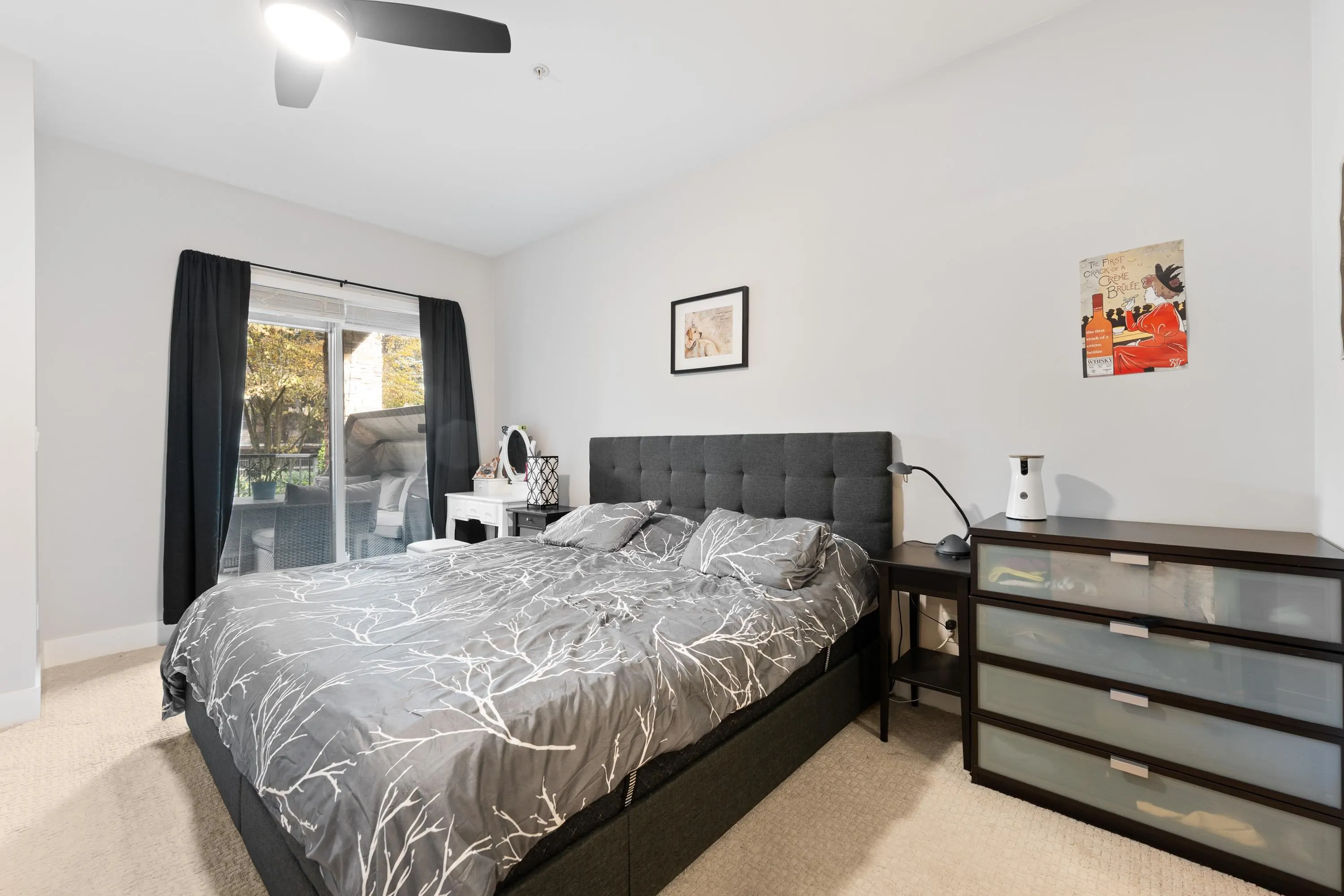 101 2460 Kelly Avenue