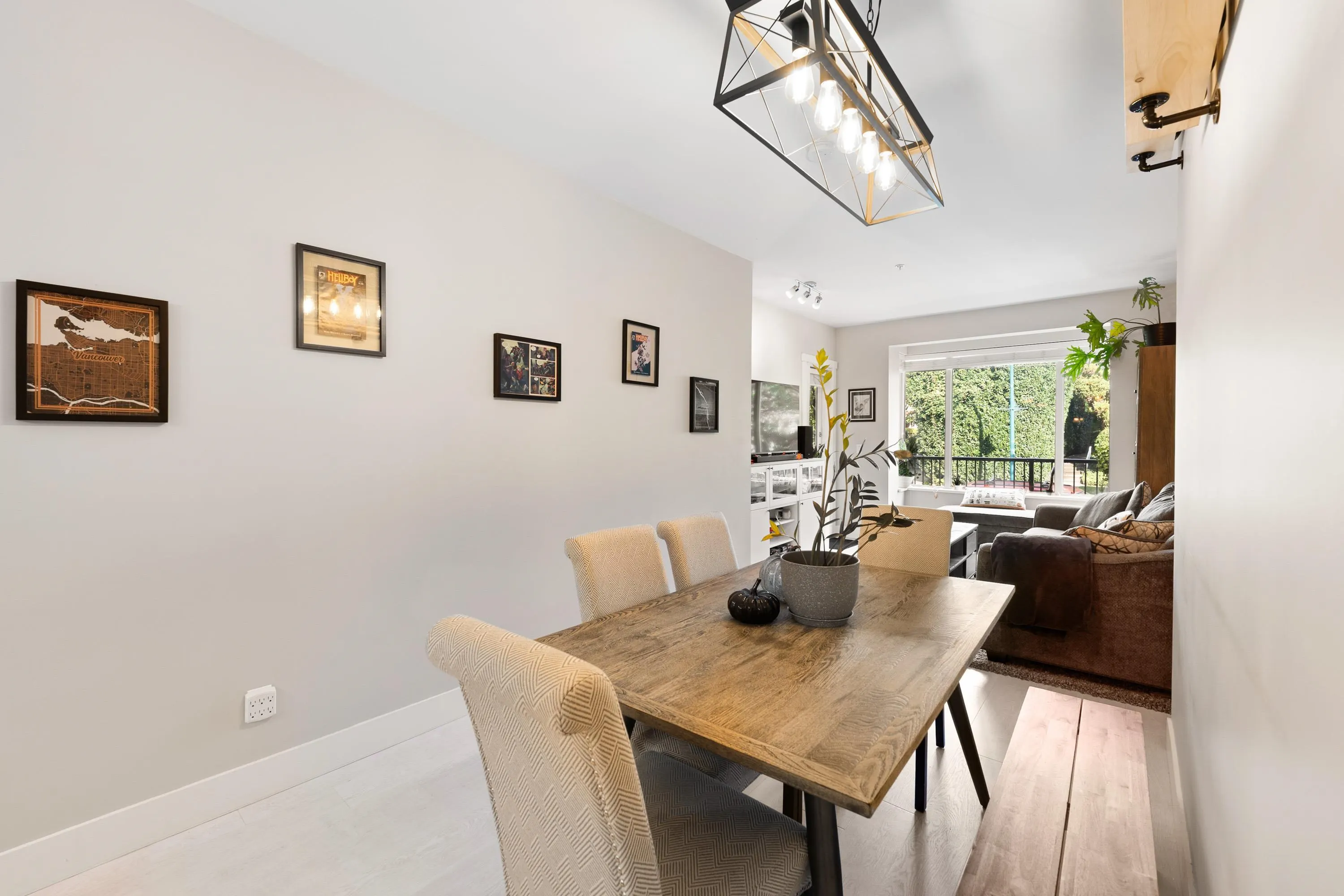 101 2460 Kelly Avenue