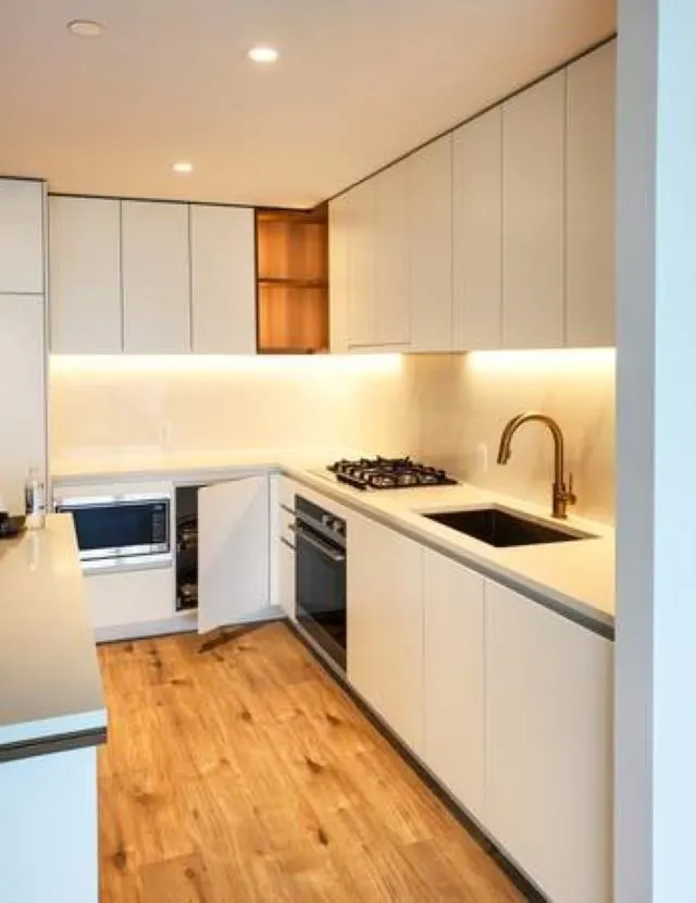 1404 720 Farrow Street