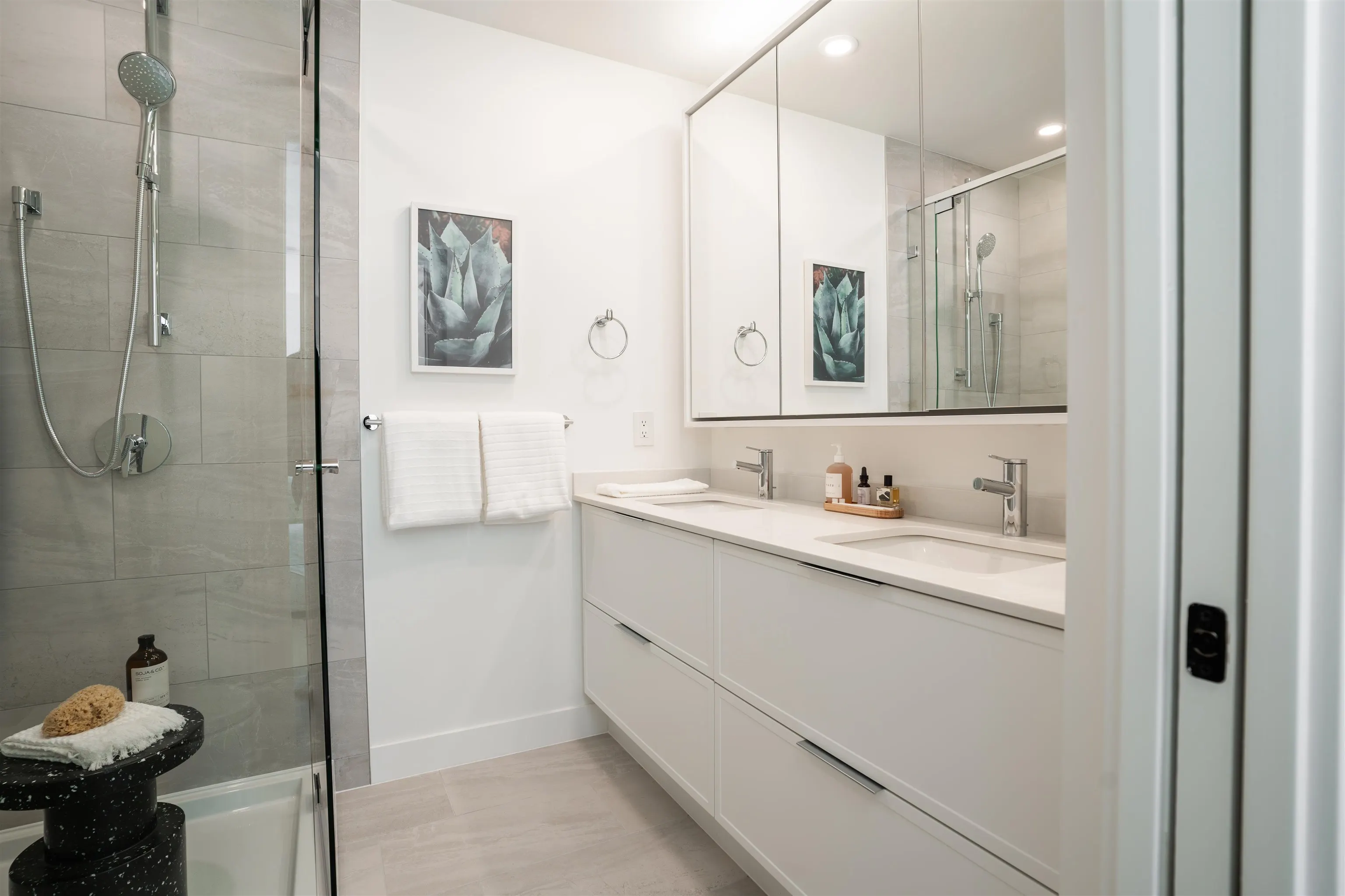 38081 Helm Way