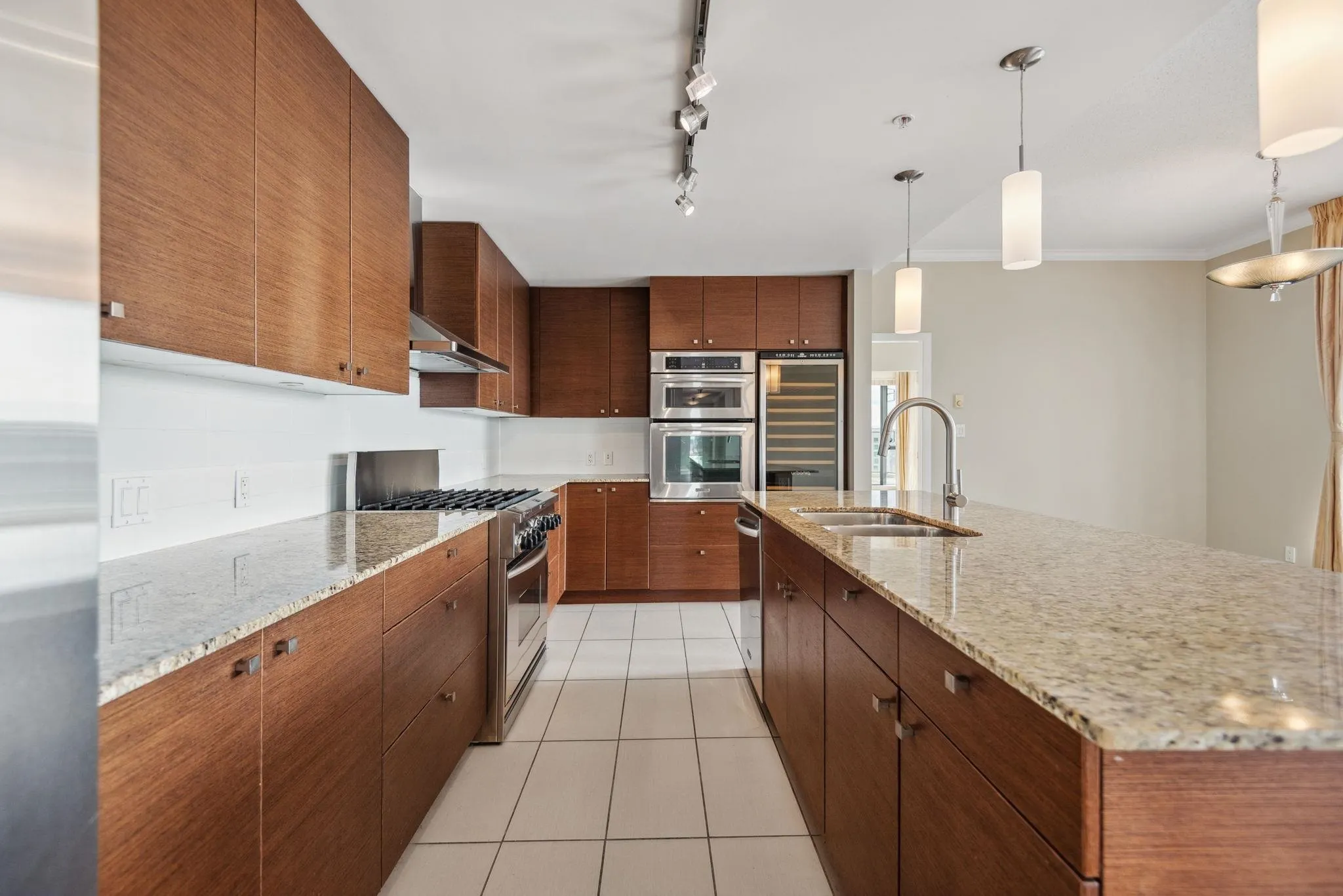 1802 6888 Alderbridge Way