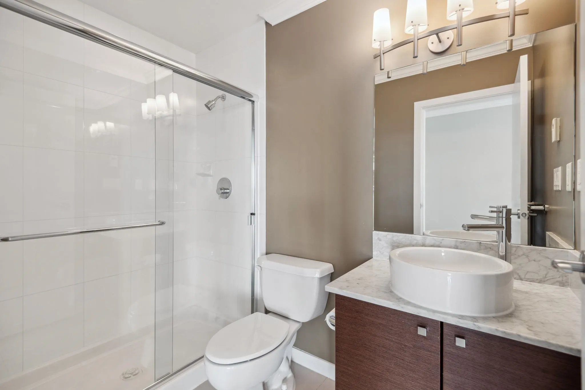 1802 6888 Alderbridge Way