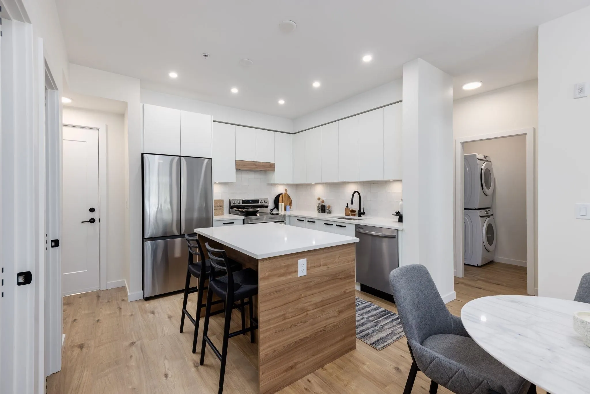 408 33920 Best Avenue