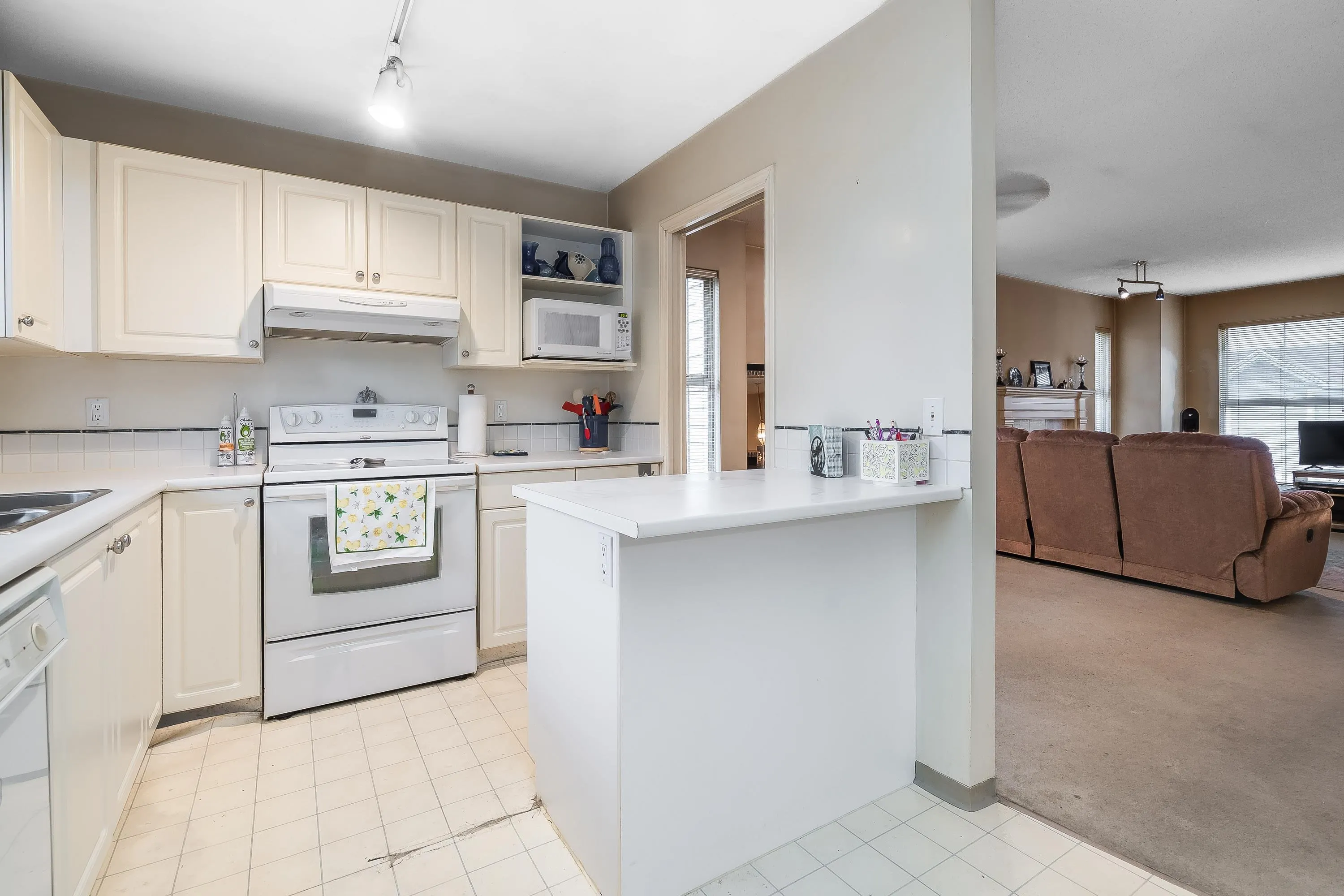 26 8716 Walnut Grove Drive