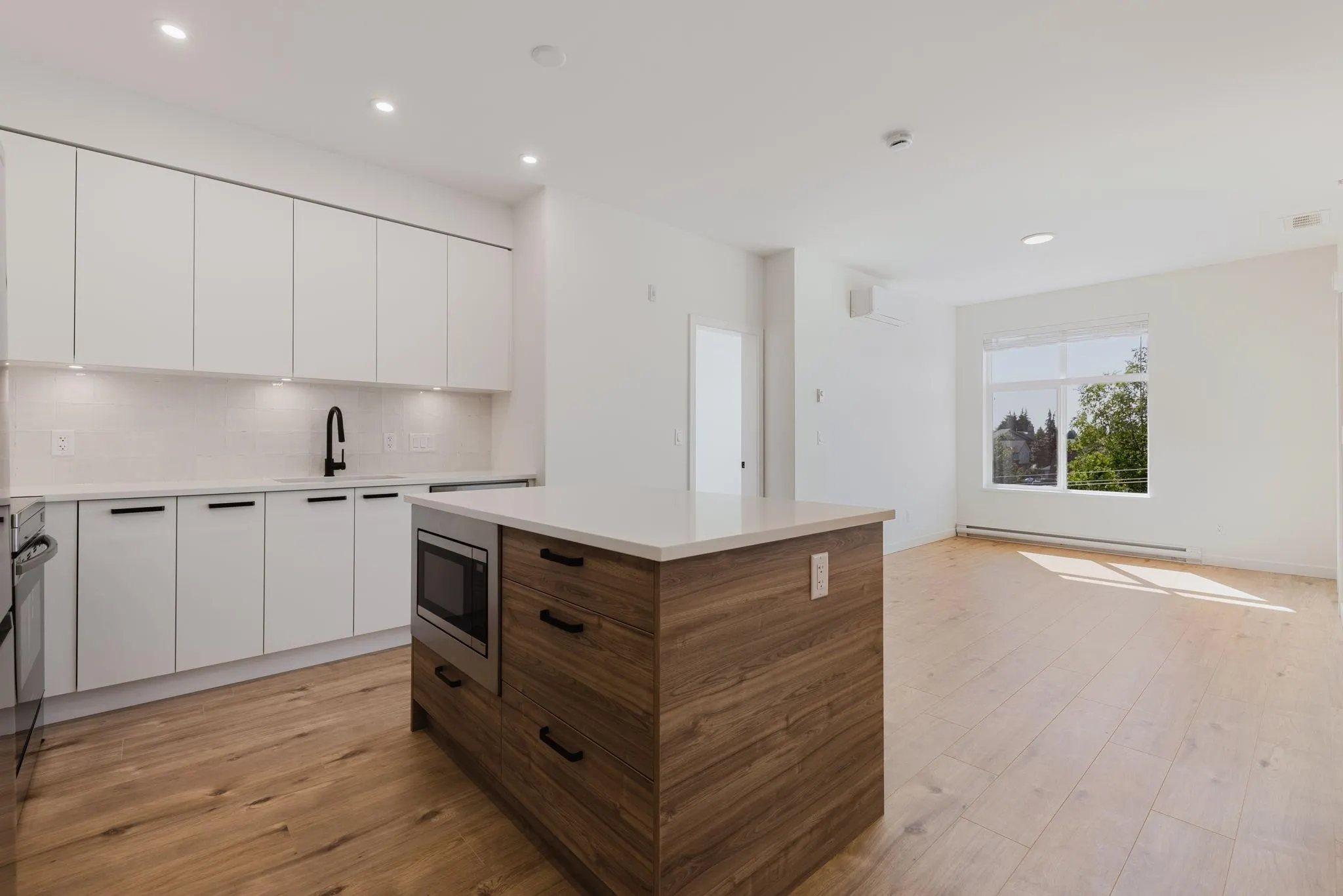 105 33920 Best Avenue