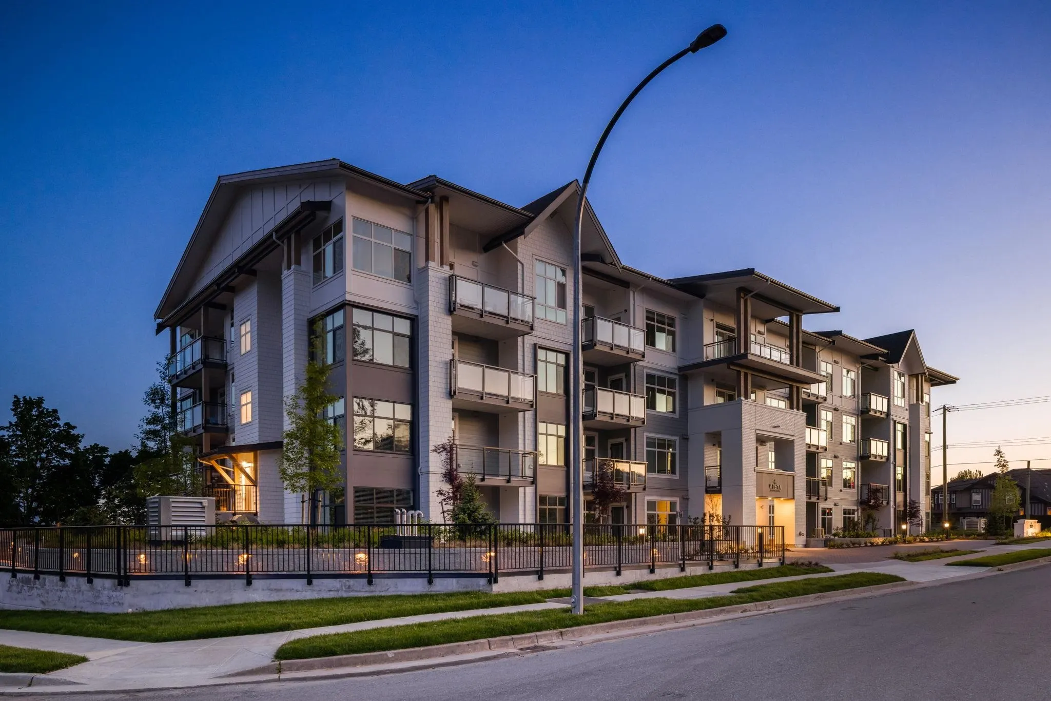 105 33920 Best Avenue