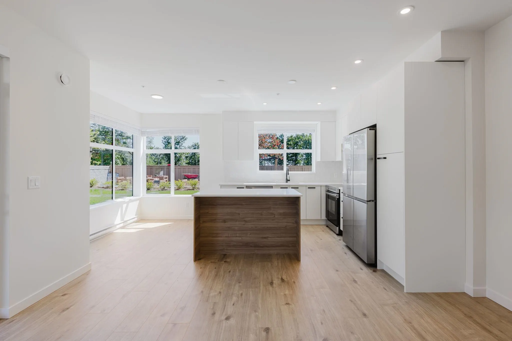 111 33920 Best Avenue