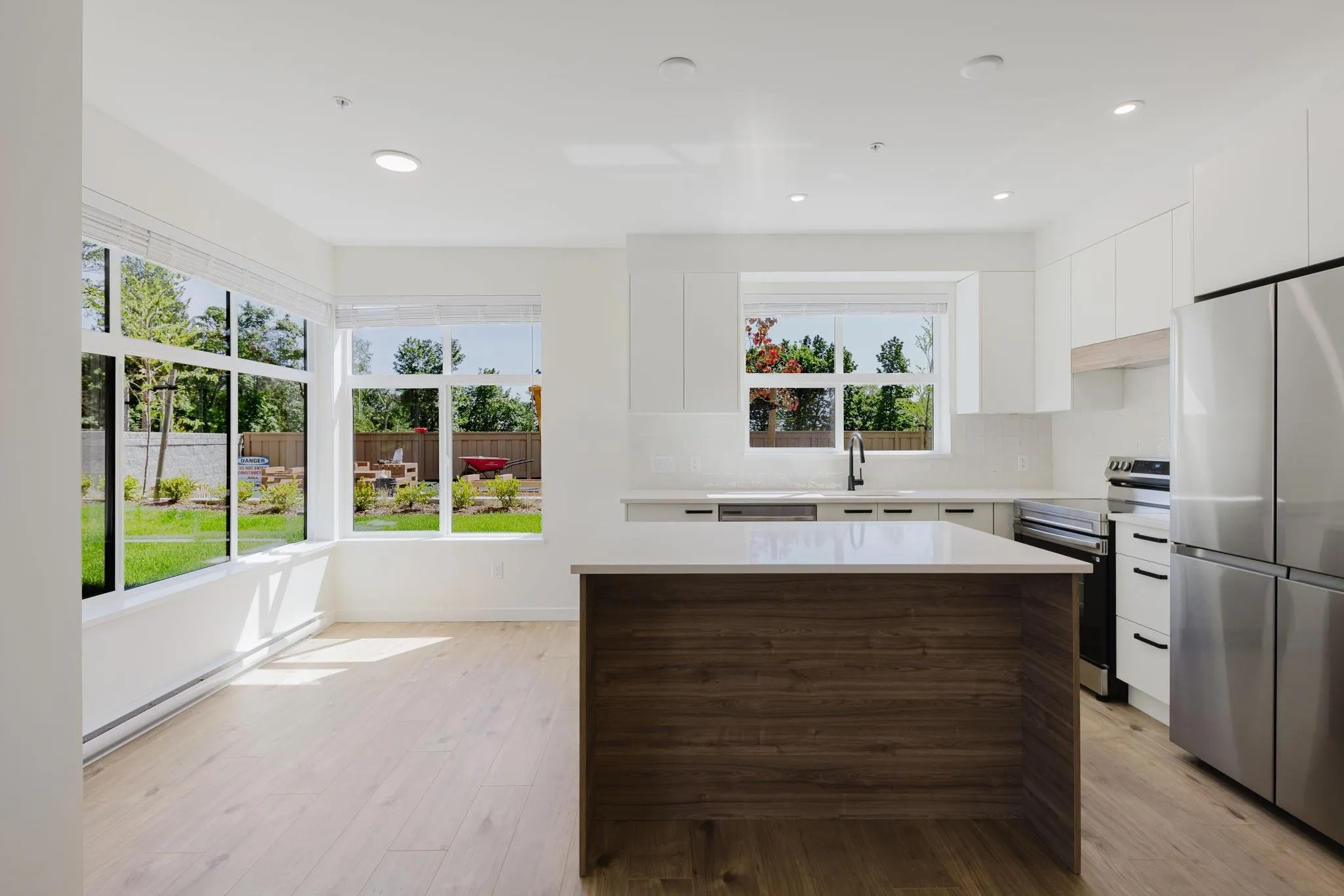 111 33920 Best Avenue