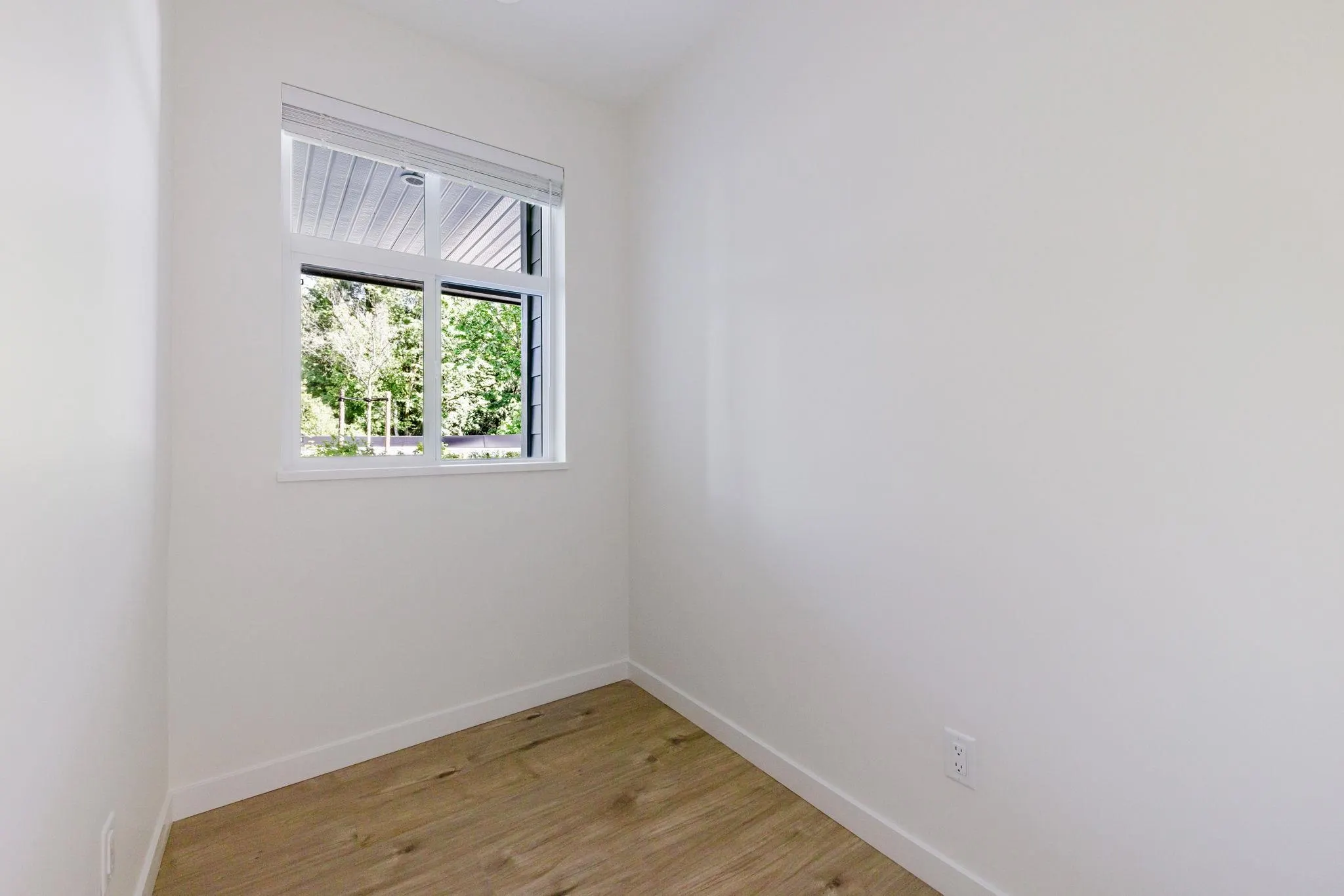 111 33920 Best Avenue