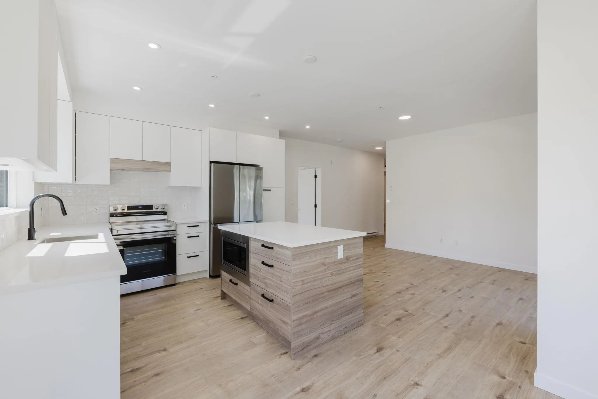 111 33920 Best Avenue