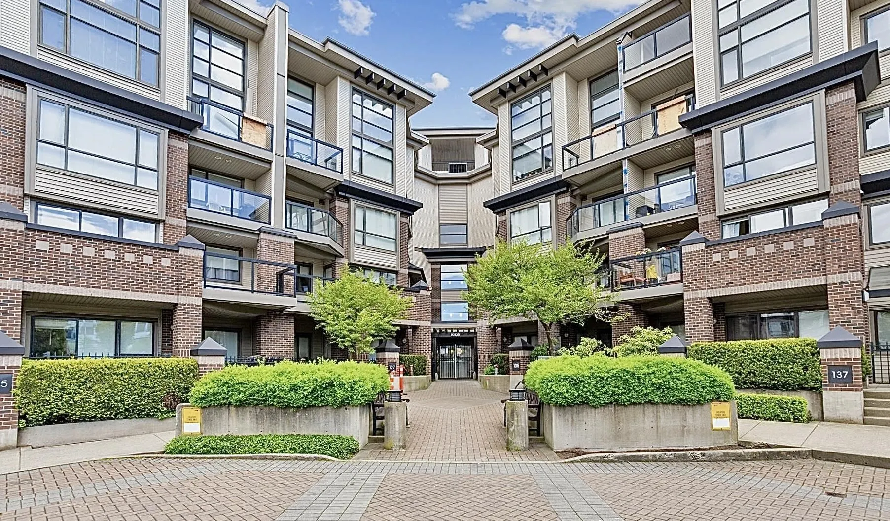452 10838 City Parkway