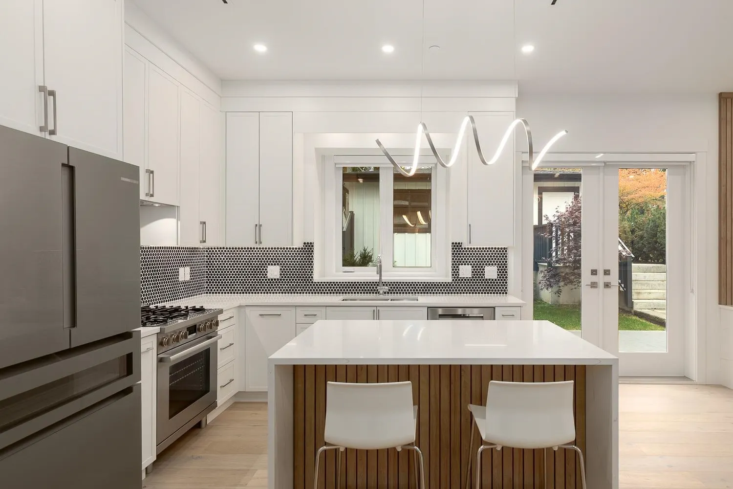 3075 Courtenay Street