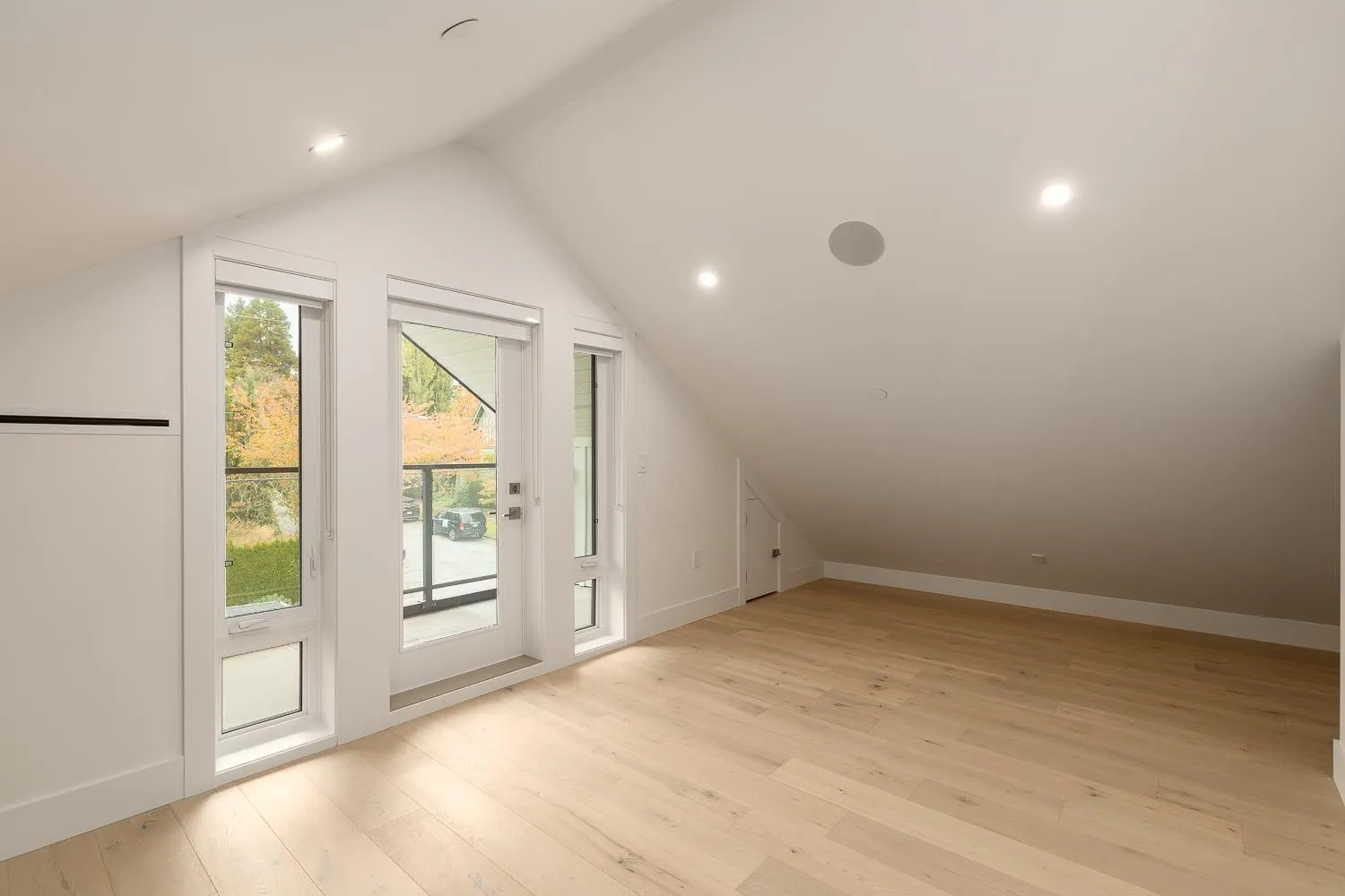 3075 Courtenay Street