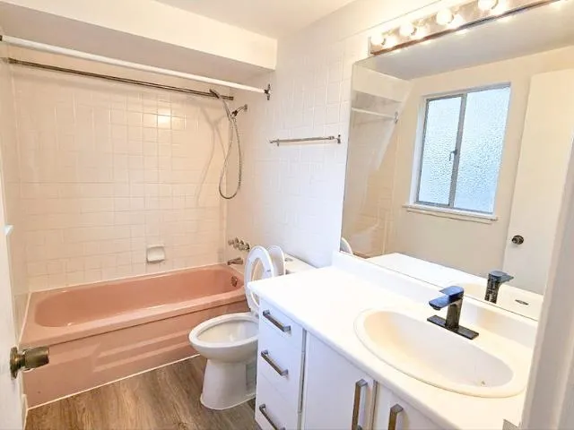 849 Westview Crescent